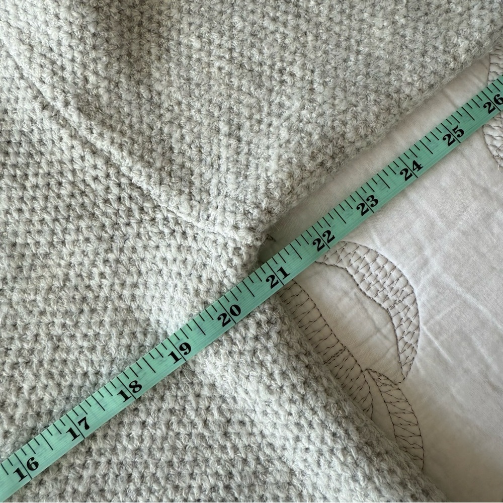 Cache Coeur - Abelha Knitted Maternity Cardigan - Pearl Gray - Picture 13 of 14
